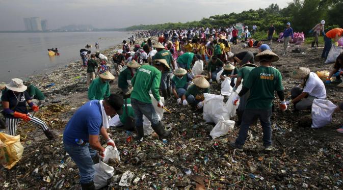 coastal cleanup