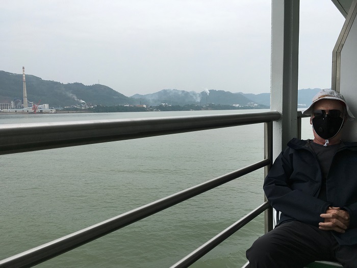 Relaxing on the Yangtze River