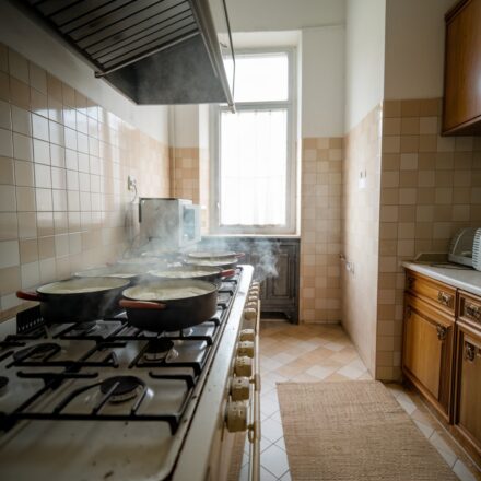 What Does a Gas Leak Smell Like? 5 Signs Every Homeowner Must Know