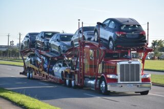Can You Put Personal Items in the Car When Shipping?