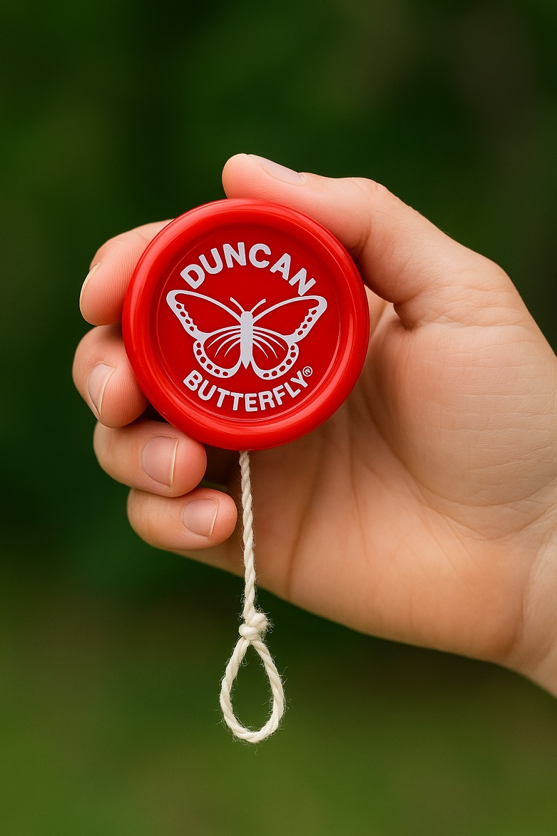 Duncan Butterfly yo-yo held before throw