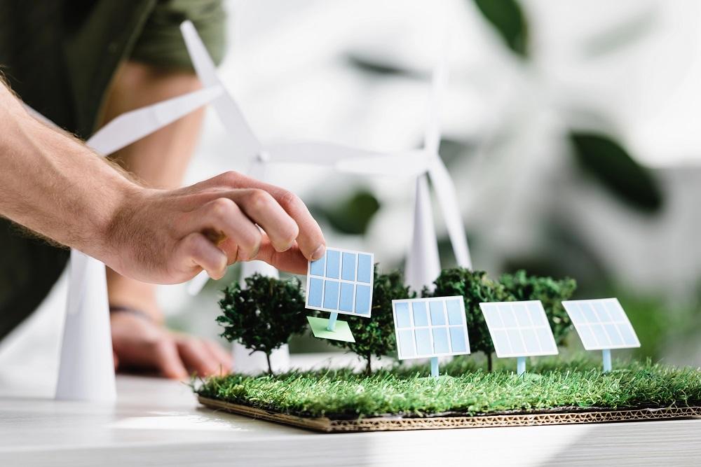 Perovskite Solar Cells to Outshine Silicon by 2030