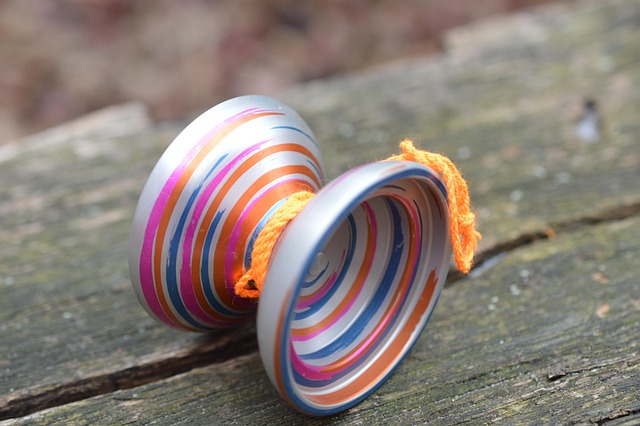 What Trick Makes The Yo-Yo Spin In Mid-Air? Learn The Sleeping Trick Today