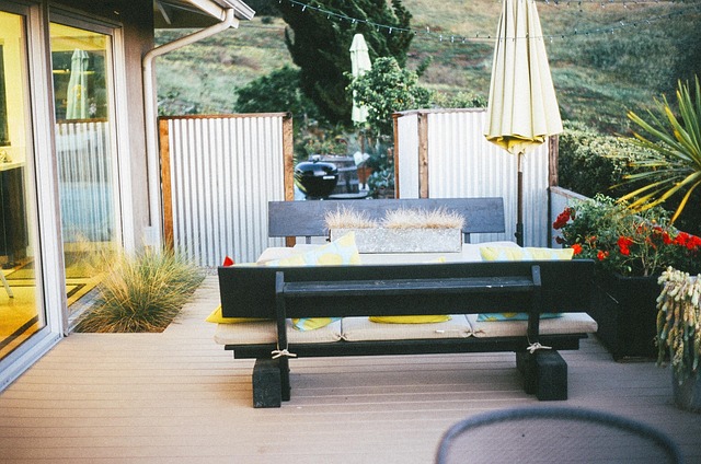 Indoor–Outdoor Living