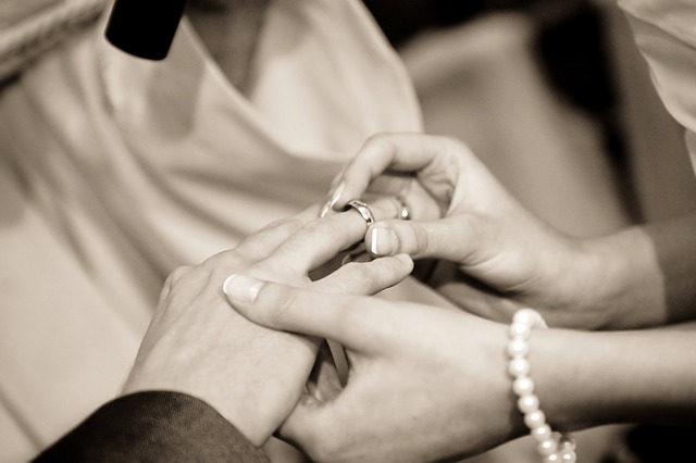 Simple Rings with Big Impact: Eco Friendly Designs for Modern Brides