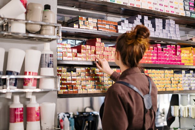 Sustainable Hair Styling Products That Keep Your Look Fresh and Earth-Friendly