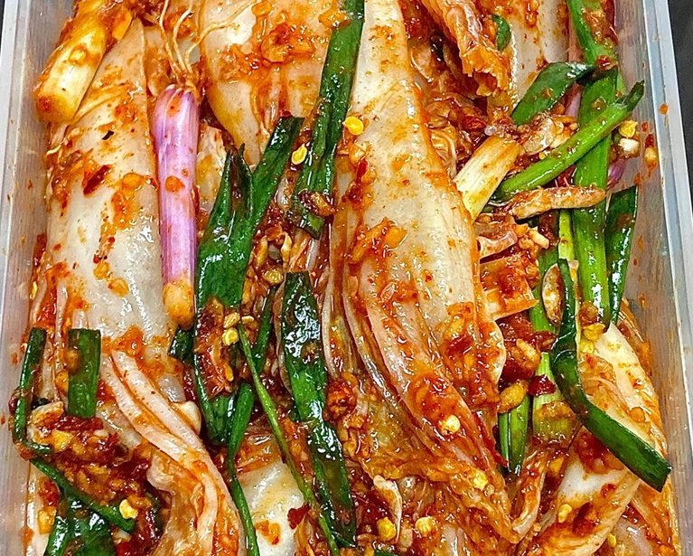 What Does Kimchi Taste Like