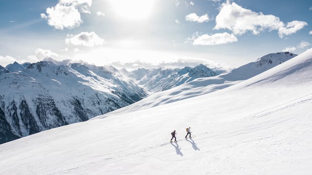 How to Plan a Sustainable Ski Trip: Easy Tips for Snow Lovers