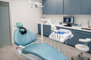 Why Don’t Dentists Use Nitrous Oxide as Much Anymore? – is Laughing Gas Still Safe?