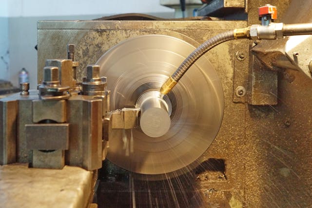 How Modern Metal Lathes Support Sustainable Manufacturing
