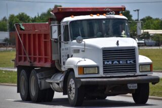 How Dumpster Rental in Denver Supports Sustainable Waste Management Goals