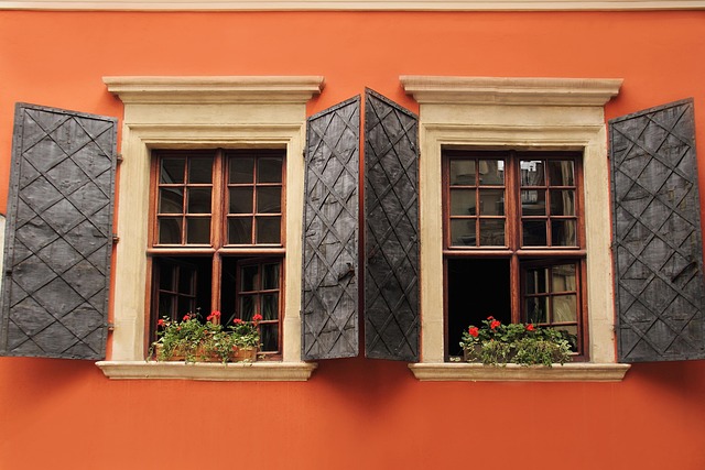 How the Right Shutters Can Reduce Your Home’s Carbon Footprint