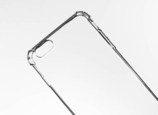 Pink iPhone 17e Clear Case: Why ESR’s Setup Looks Good, but the Details Matter