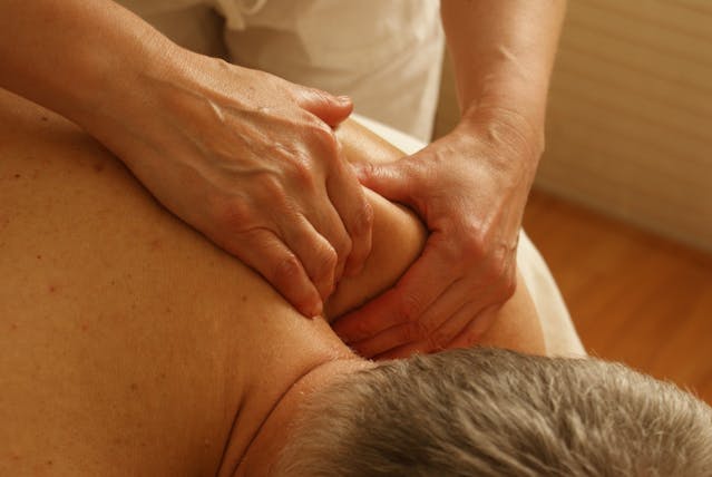3 Practical Ways Sustainable Massage Practices Support Better Recovery