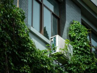 Energy-Efficient and Hurricane-Ready Windows in Fort Myers: How to Choose an Installer