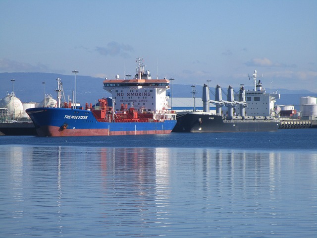 Oil and Chemical Tankers in Transition: Safety, Rules, and a Cleaner Future